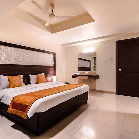 Hotel Veer Residency Panvel Dış mekan fotoğraf