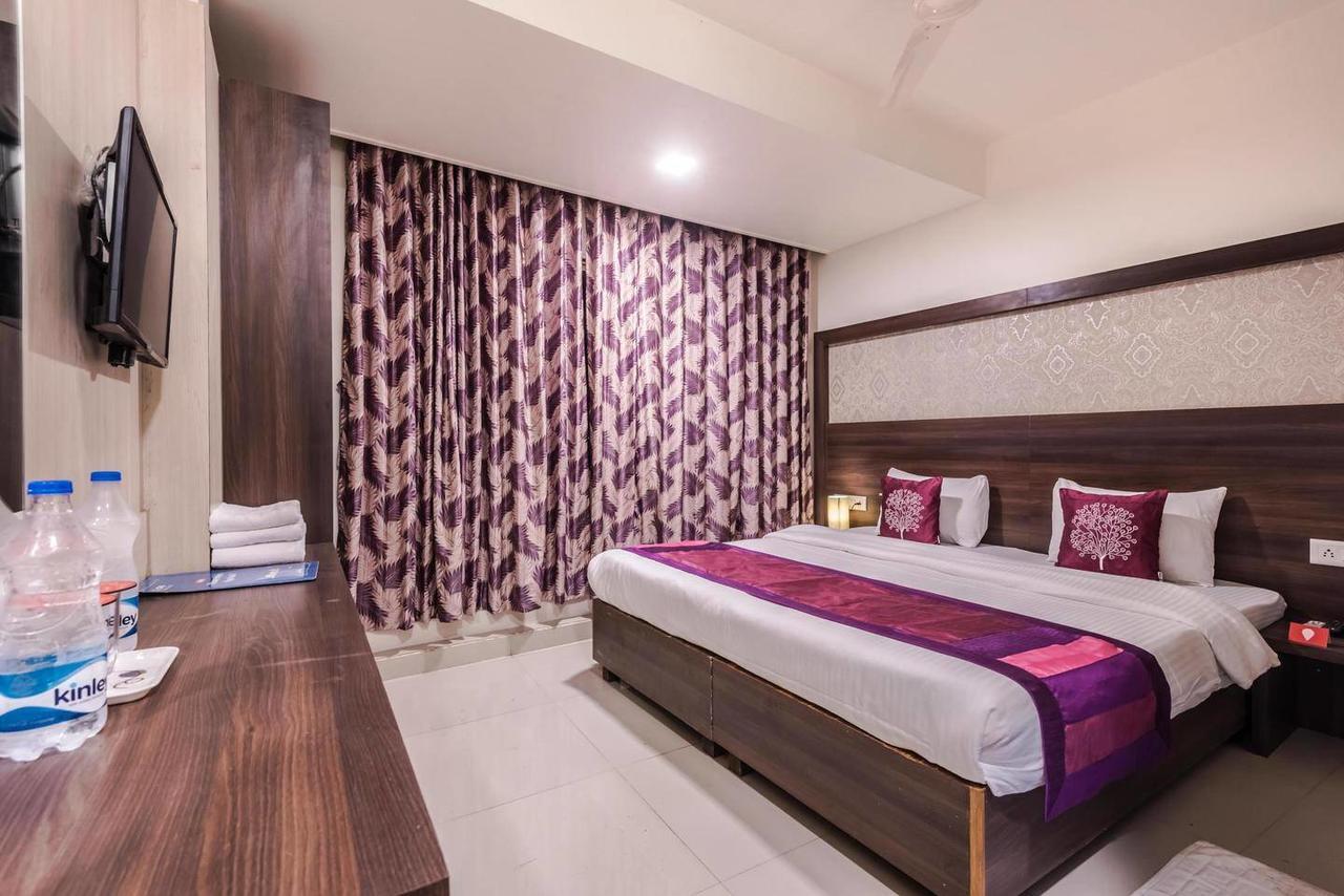 Hotel Veer Residency Panvel Dış mekan fotoğraf