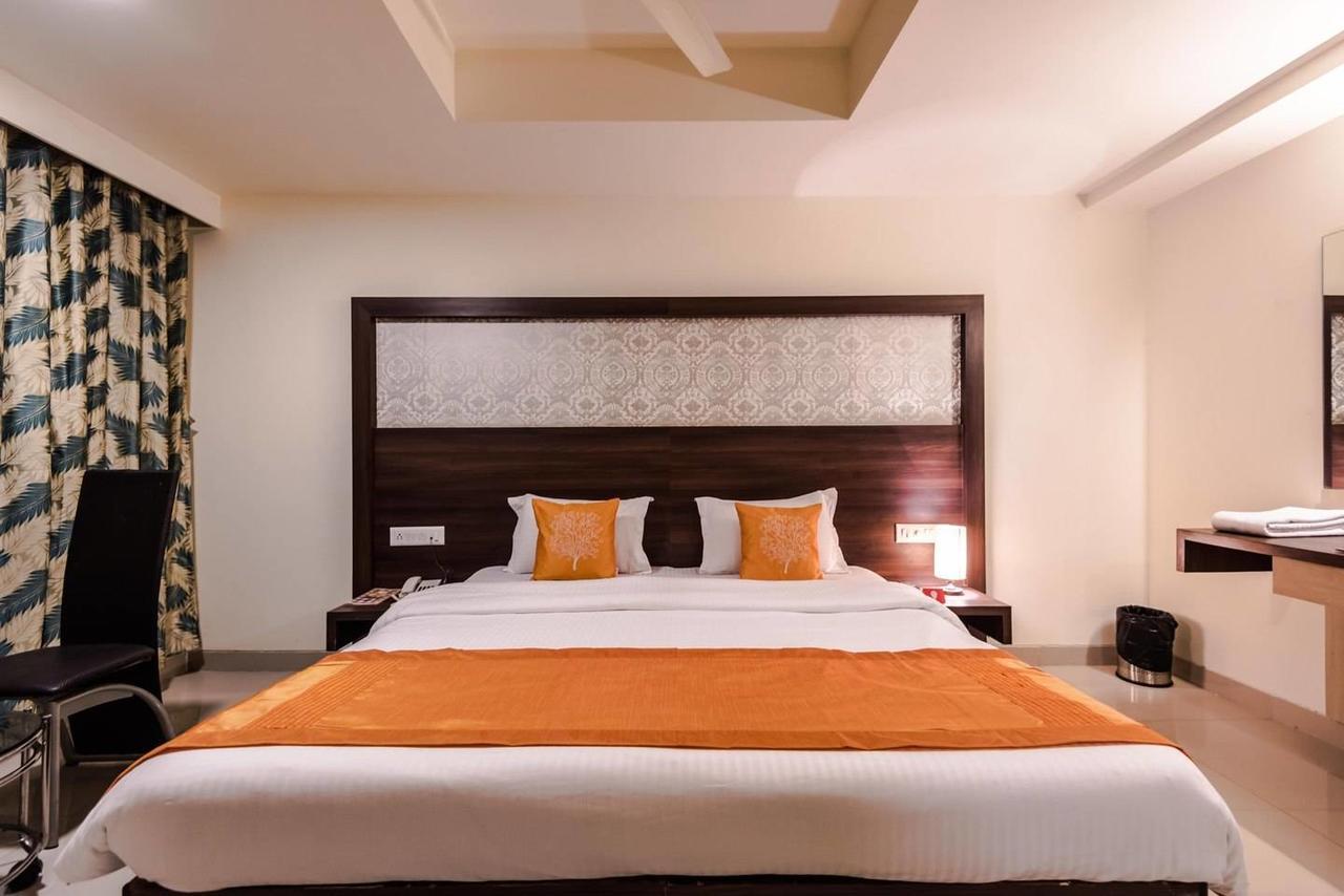 Hotel Veer Residency Panvel Dış mekan fotoğraf