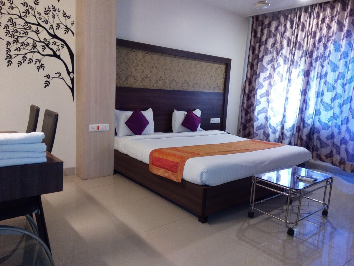 Hotel Veer Residency Panvel Dış mekan fotoğraf