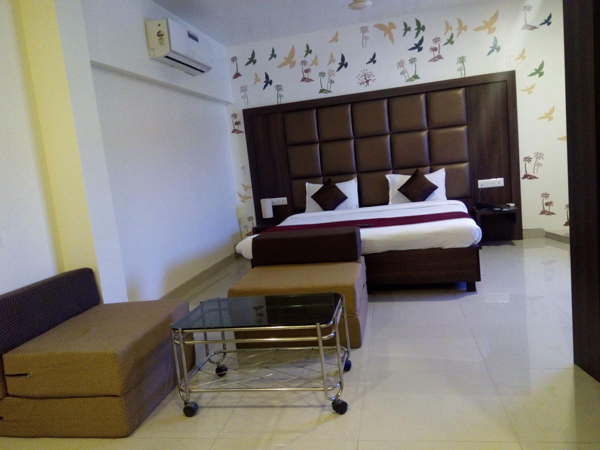 Hotel Veer Residency Panvel Dış mekan fotoğraf