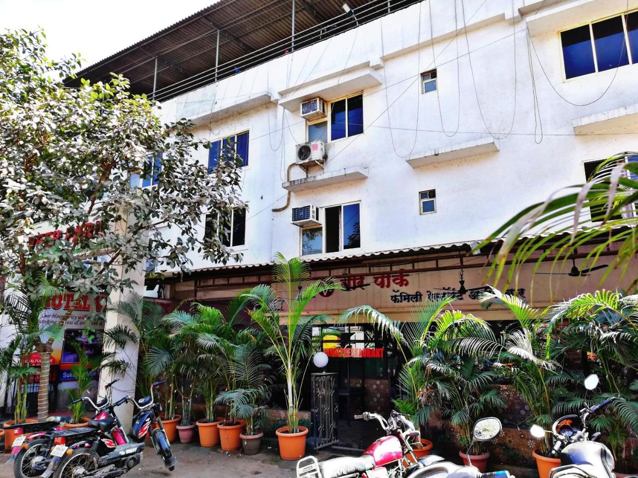 Hotel Veer Residency Panvel Dış mekan fotoğraf